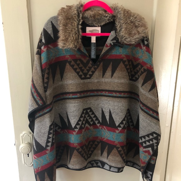 Forever 21 Jackets & Blazers - Forever 21 Tribal Fur Collar Cape